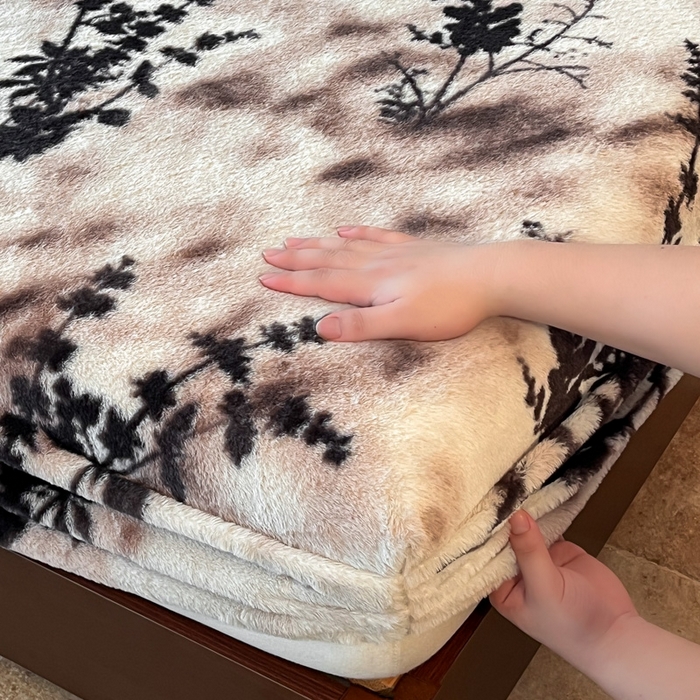 91家纺网 家纺一手货源 找家纺 子曰 2025新款加厚美拉德兔绒床笠 美拉德-风情