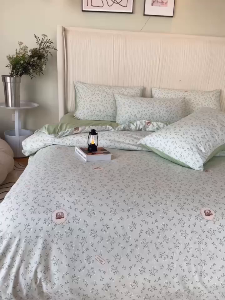 91家纺网 家纺一手货源 找家纺 兜米家居 2025新款古法水洗棉印花小清新四件套 绿叶小熊