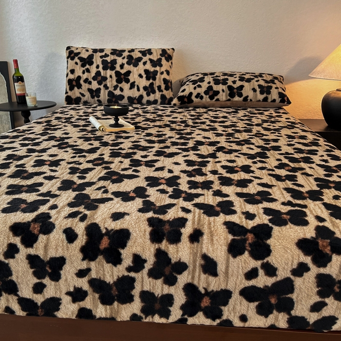 91家纺网 家纺一手货源 找家纺 子曰 2025新款加厚美拉德兔绒床笠 美拉德-小蝴蝶