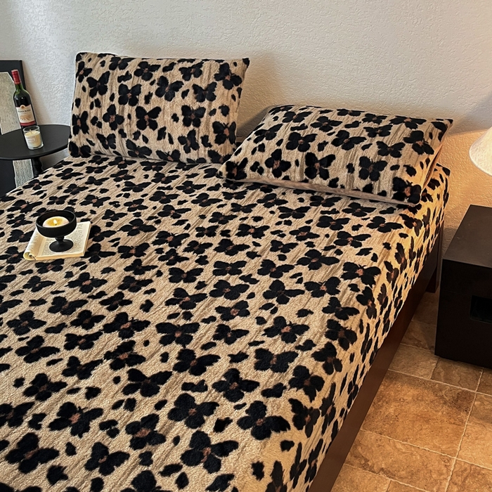 91家纺网 家纺一手货源 找家纺 子曰 2025新款加厚美拉德兔绒床笠 美拉德-小蝴蝶