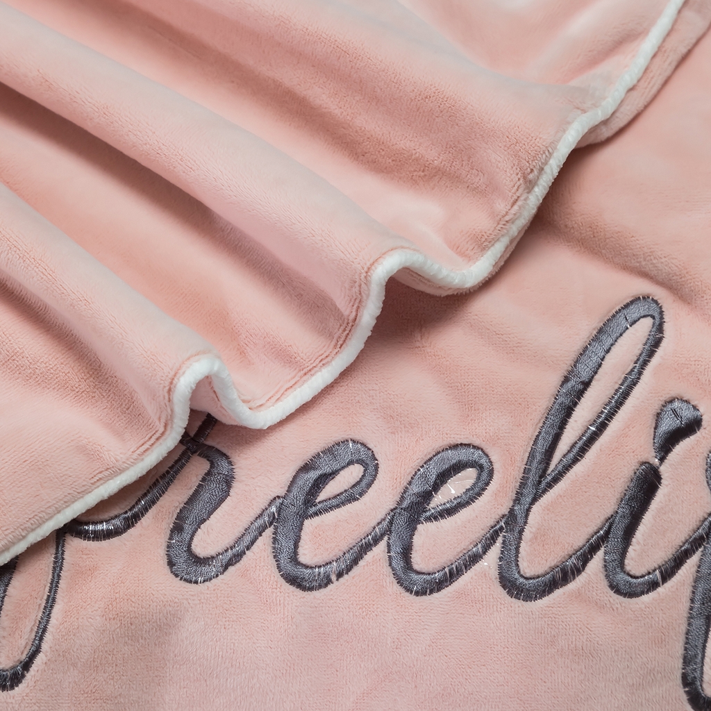 91家纺网 家纺一手货源 找家纺 （总）千朵森 2025新款杰西卡250克加厚高端锦丝绒四件套-风格一