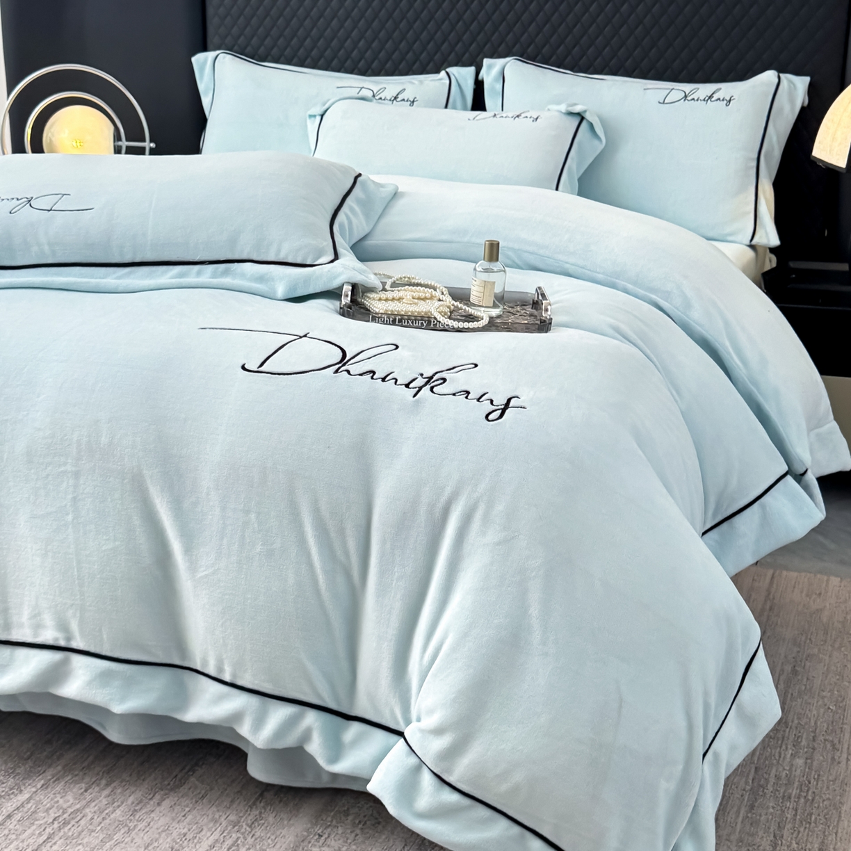 91家纺网 家纺一手货源 找家纺 （总）KA家纺 2025新款冬轻奢刺绣款嵌绳大拼角牛奶绒四件套