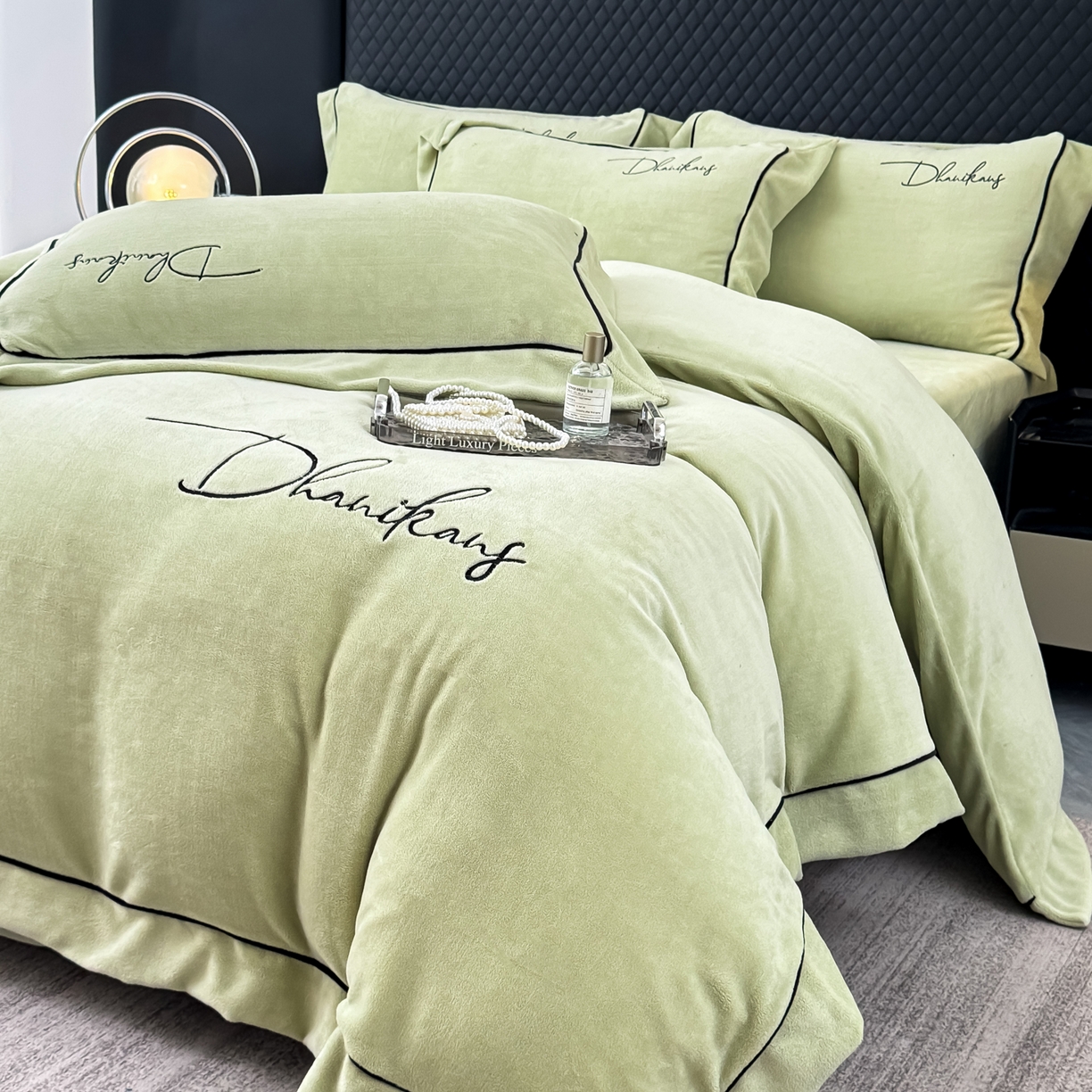 91家纺网 家纺一手货源 找家纺 （总）KA家纺 2025新款冬轻奢刺绣款嵌绳大拼角牛奶绒四件套