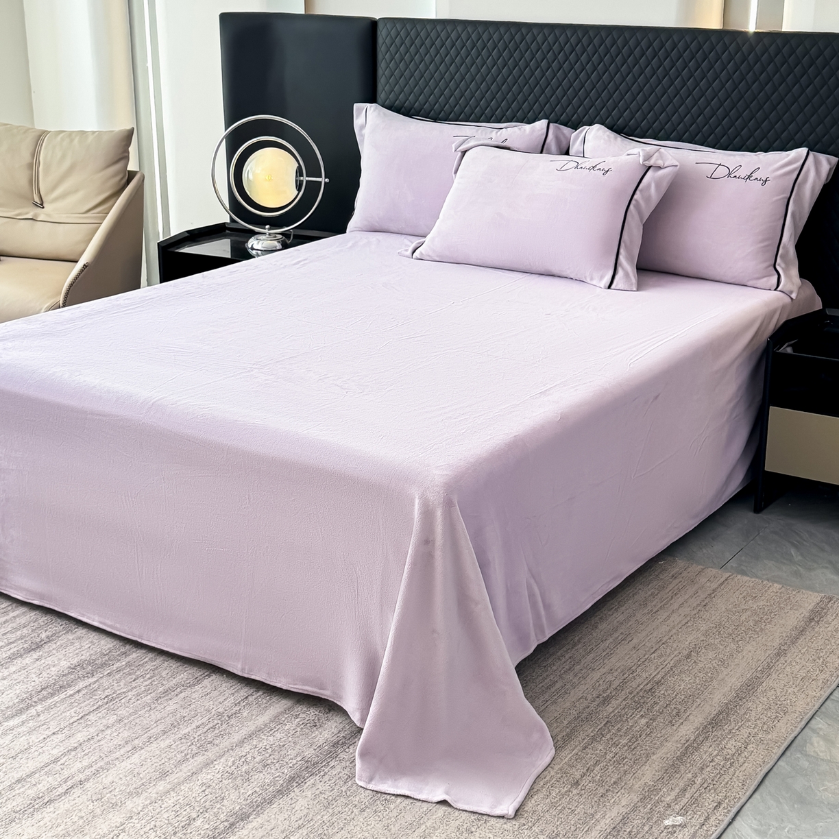 91家纺网 家纺一手货源 找家纺 KA家纺 2025新款冬轻奢刺绣款嵌绳大拼角牛奶绒四件套 轻奢牛奶绒-紫