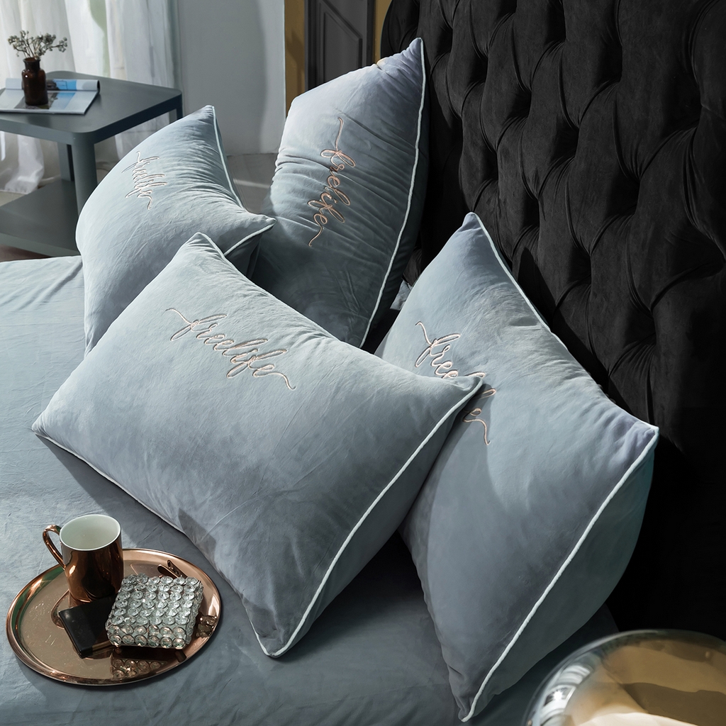 91家纺网 家纺一手货源 找家纺 千朵森 2025新款杰西卡250克加厚高端锦丝绒四件套-风格一 杰西卡-烟灰