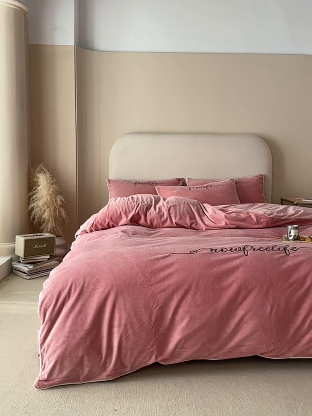 91家纺网 家纺一手货源 找家纺 千朵森 2025新款杰西卡250克加厚高端锦丝绒四件套-风格二 杰西卡-豆沙