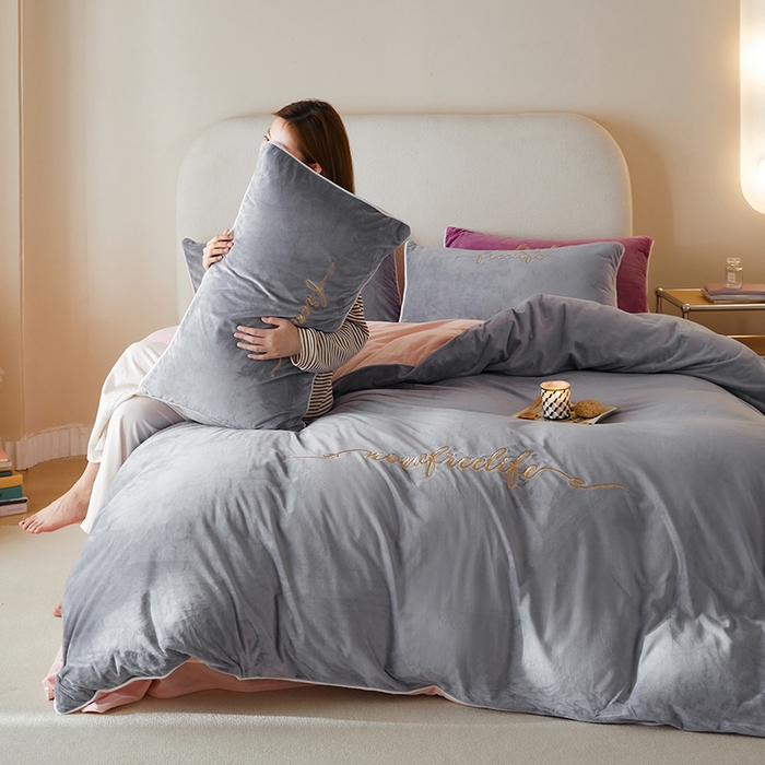 千朵森 2025新款杰西卡250克加厚高端锦丝绒四件套-风格二 杰西卡-烟灰水粉