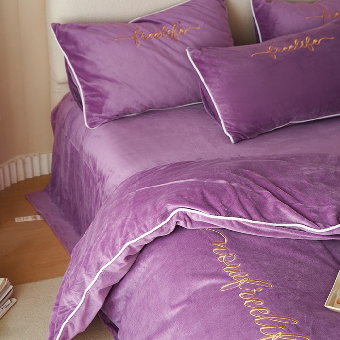 91家纺网 家纺一手货源 找家纺 千朵森 2025新款杰西卡250克加厚高端锦丝绒四件套-风格二 杰西卡-紫色