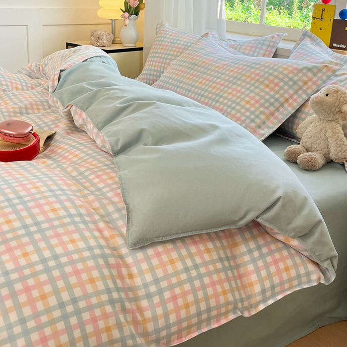 91家纺网 家纺一手货源 找家纺 好亿来家纺 2025新款植物羊绒加厚斜纹磨毛四件套及单被套系列 彩虹格