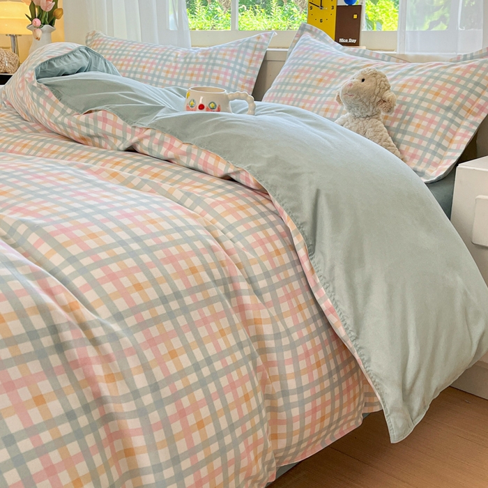 91家纺网 家纺一手货源 找家纺 好亿来家纺 2025新款植物羊绒加厚斜纹磨毛四件套及单被套系列 彩虹格