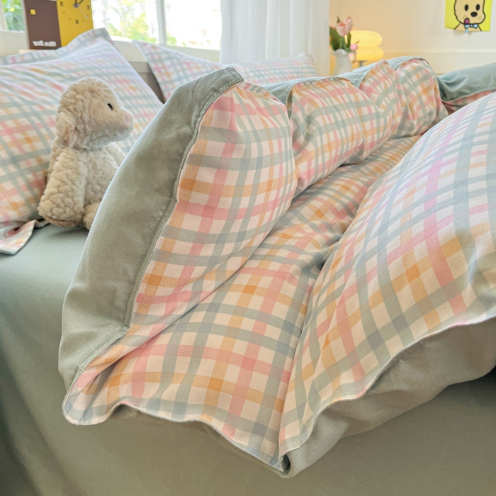 91家纺网 家纺一手货源 找家纺 好亿来家纺 2025新款植物羊绒加厚斜纹磨毛四件套及单被套系列 彩虹格