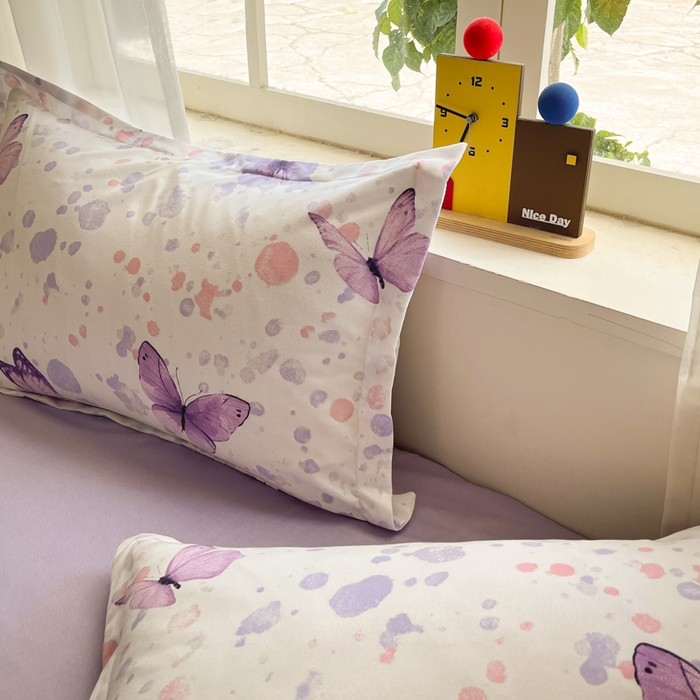 91家纺网 家纺一手货源 找家纺 好亿来家纺 2025新款植物羊绒加厚斜纹磨毛四件套及单被套系列 蝶舞