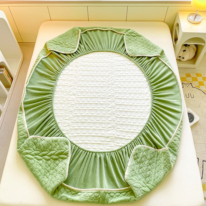 91家纺网 家纺一手货源 找家纺 摩妮卡 2025新款牛奶绒夹棉床笠三件套保护床垫 香叶绿