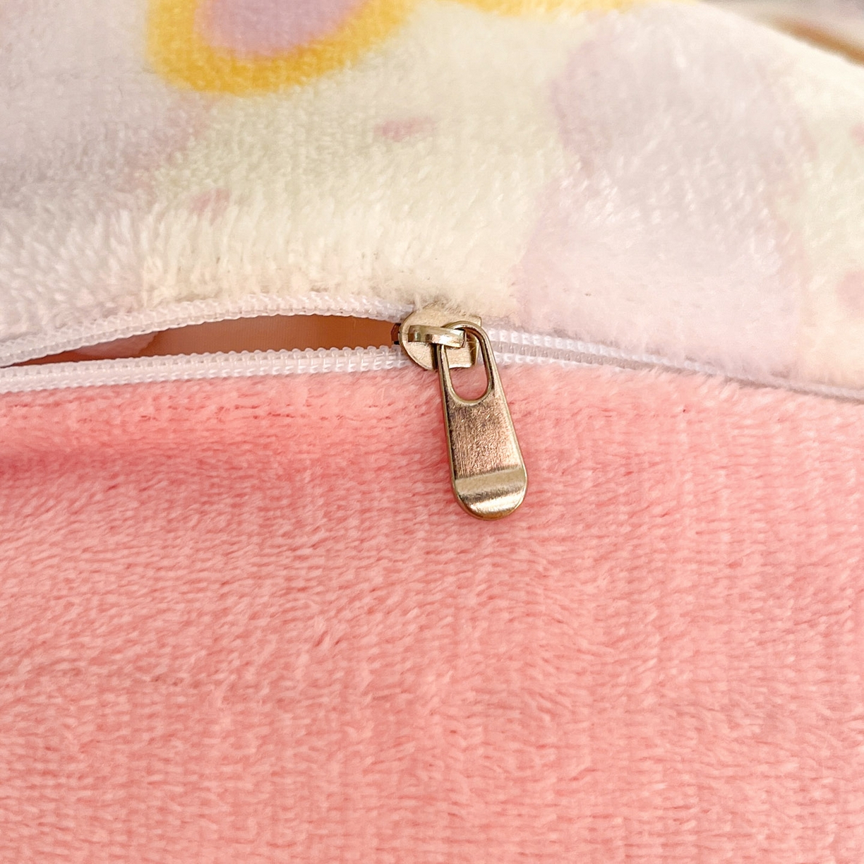 91家纺网 家纺一手货源 找家纺 川悦生活 2025新款加厚牛奶绒印花四件套 茉茉奶猫