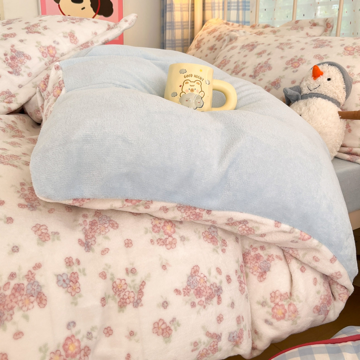 91家纺网 家纺一手货源 找家纺 川悦生活 2025新款加厚牛奶绒印花四件套 奶昔暖阳蓝