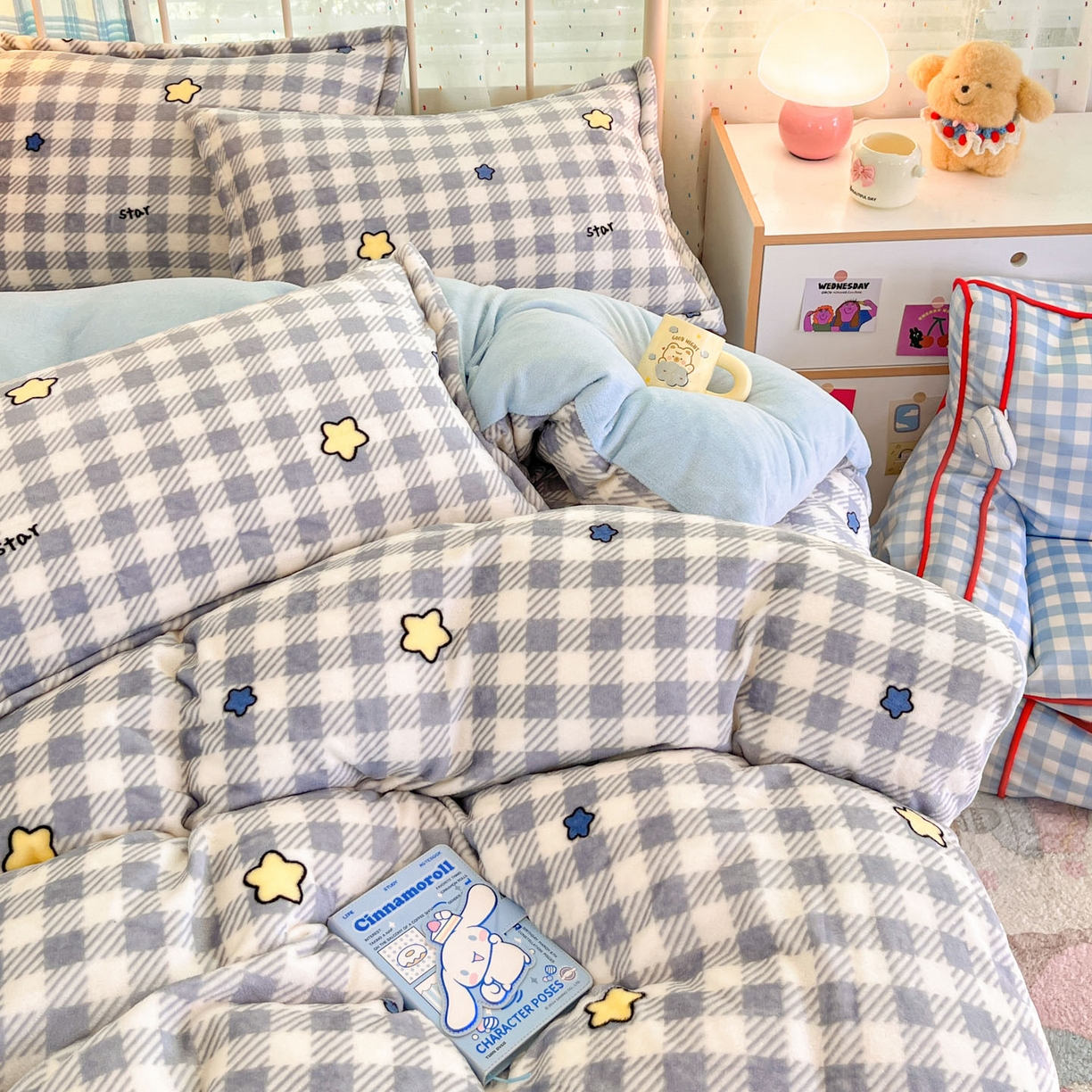 91家纺网 家纺一手货源 找家纺 川悦生活 2025新款加厚牛奶绒印花四件套 简空星号