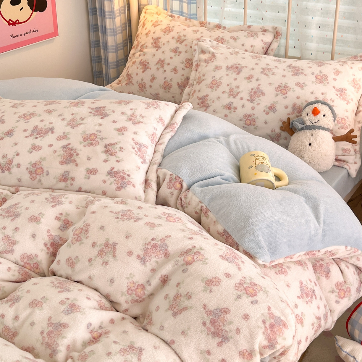 91家纺网 家纺一手货源 找家纺 川悦生活 2025新款加厚牛奶绒印花四件套 奶昔暖阳蓝