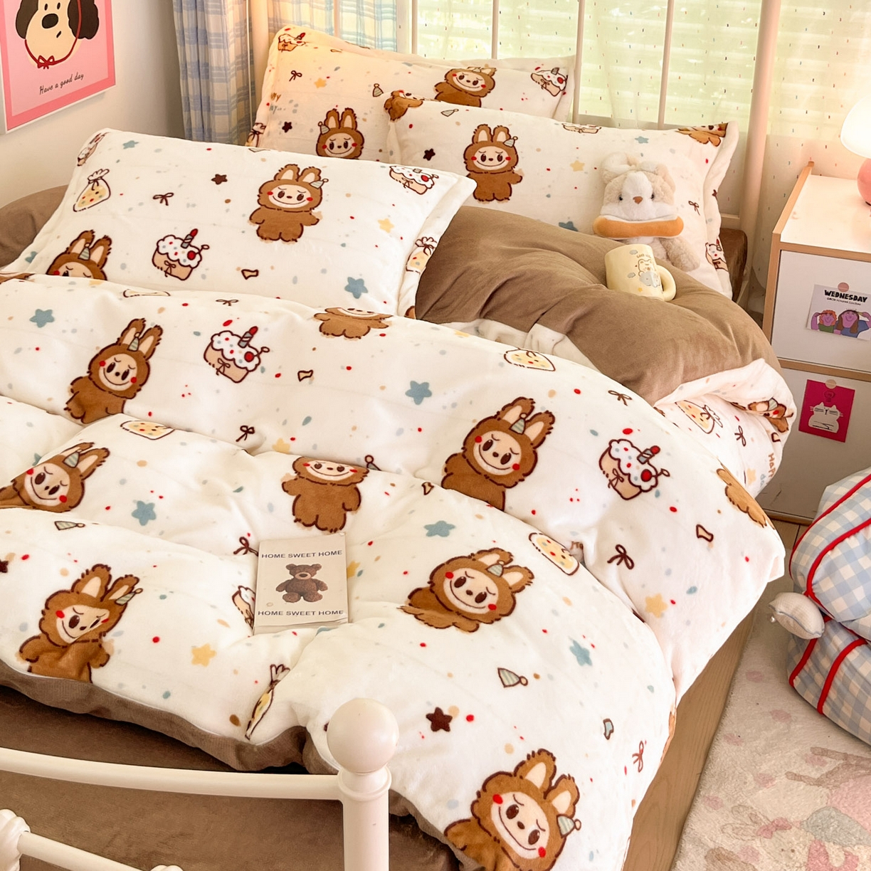 91家纺网 家纺一手货源 找家纺 川悦生活 2025新款加厚牛奶绒印花四件套 奶萨小熊