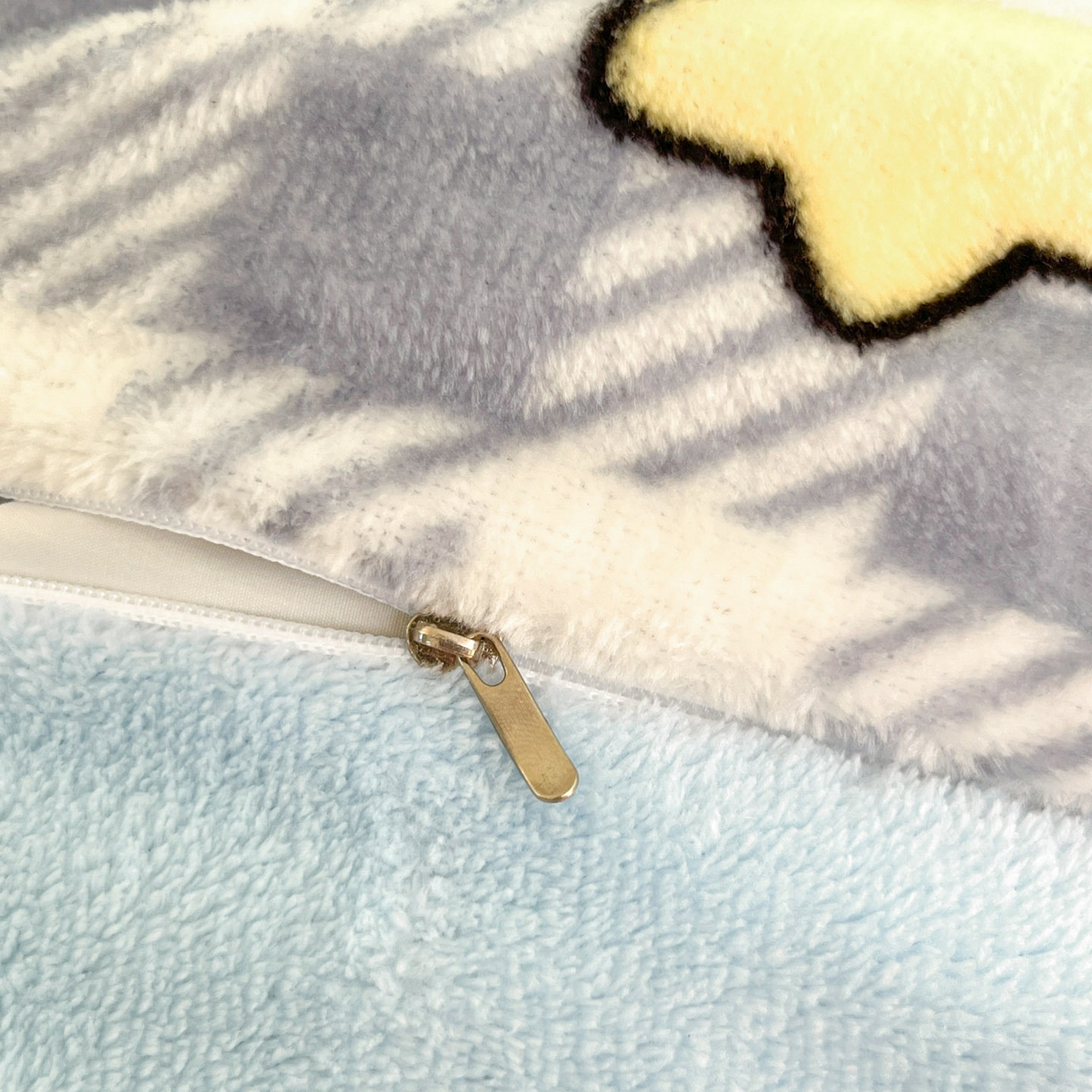 91家纺网 家纺一手货源 找家纺 川悦生活 2025新款加厚牛奶绒印花四件套 简空星号