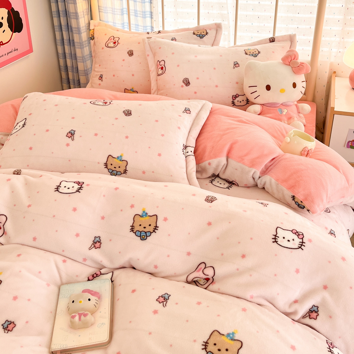 91家纺网 家纺一手货源 找家纺 川悦生活 2025新款加厚牛奶绒印花四件套 奶朵小猫