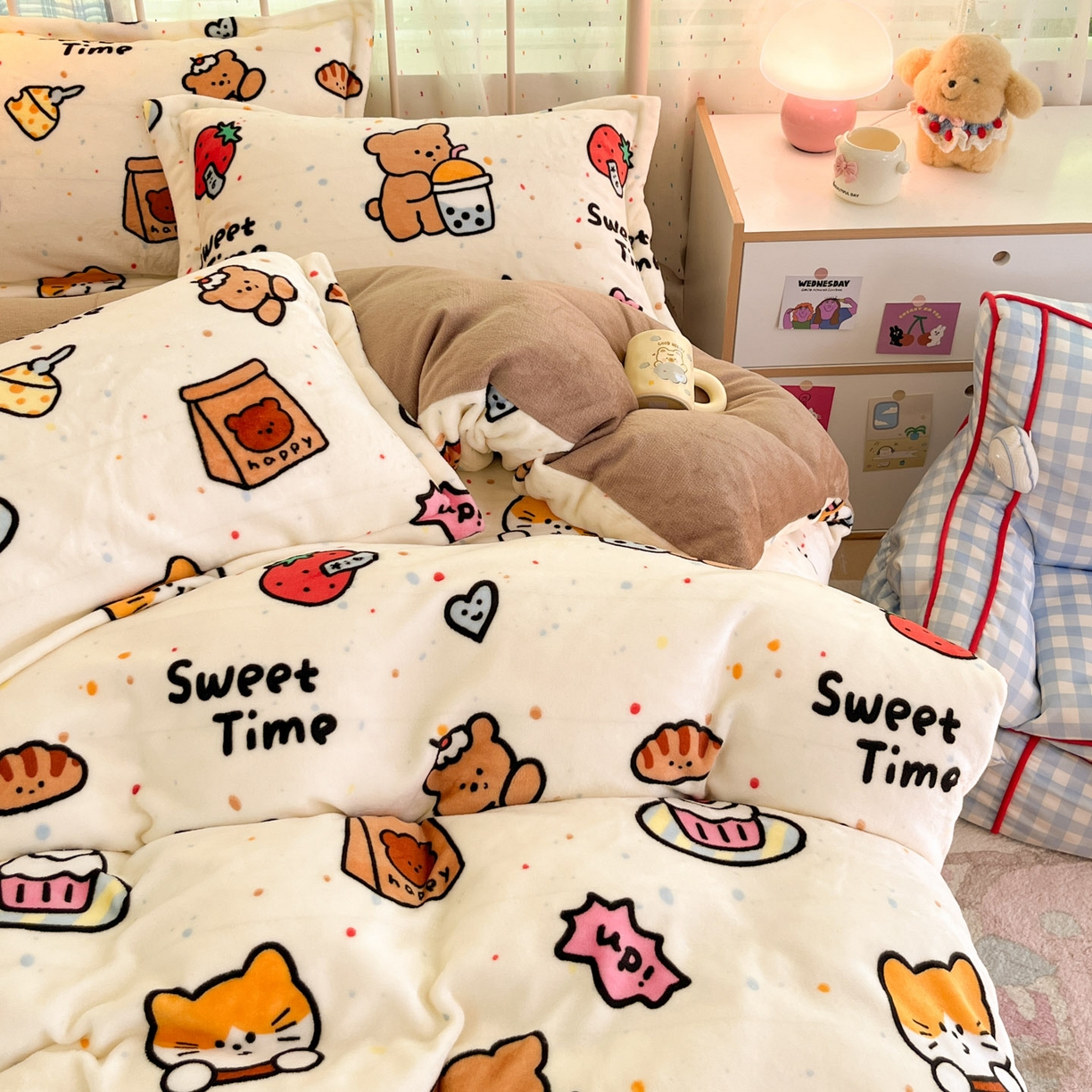 91家纺网 家纺一手货源 找家纺 川悦生活 2025新款加厚牛奶绒印花四件套 动物奶泡