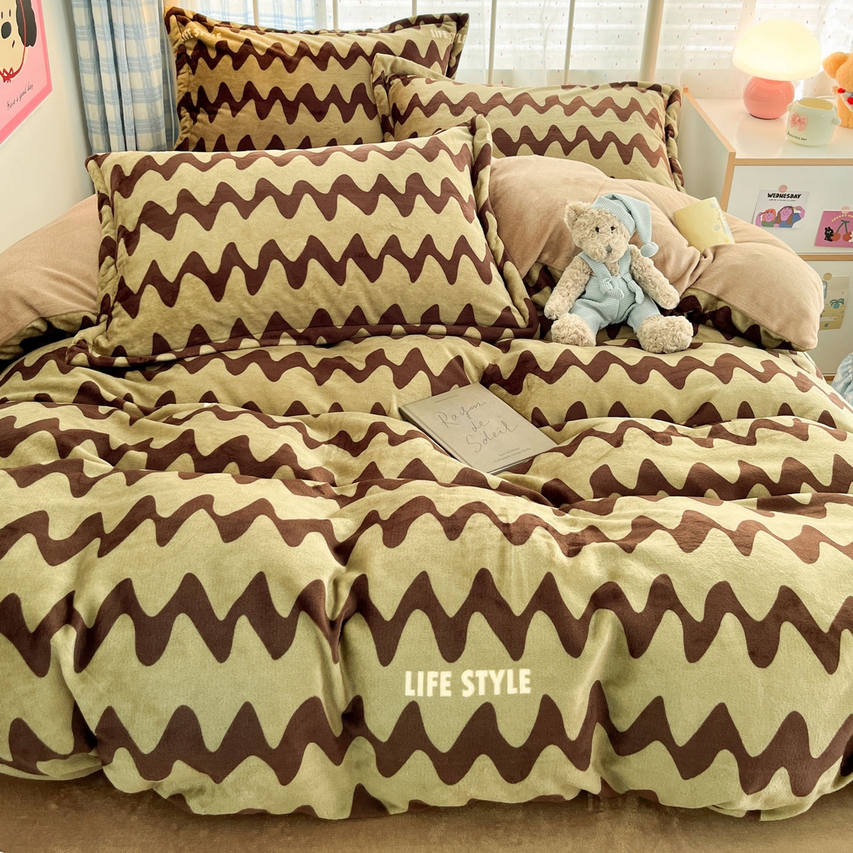 91家纺网 家纺一手货源 找家纺 川悦生活 2025新款加厚牛奶绒印花四件套 简一轻咖