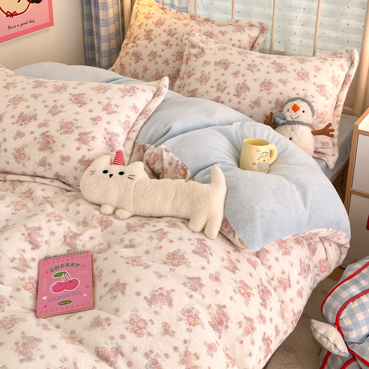 91家纺网 家纺一手货源 找家纺 川悦生活 2025新款加厚牛奶绒印花四件套 奶昔暖阳蓝