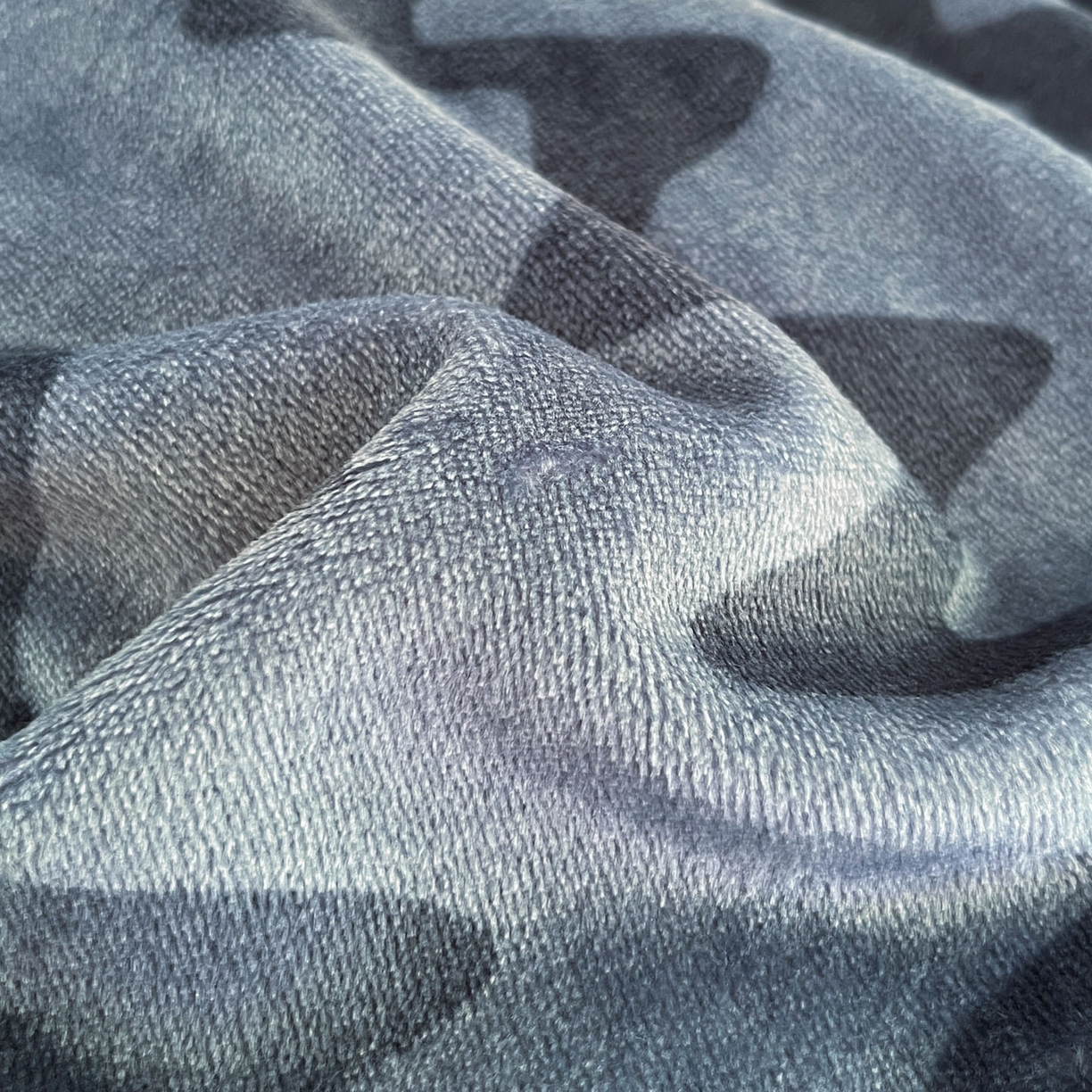 91家纺网 家纺一手货源 找家纺 川悦生活 2025新款加厚牛奶绒印花四件套 简一轻蓝