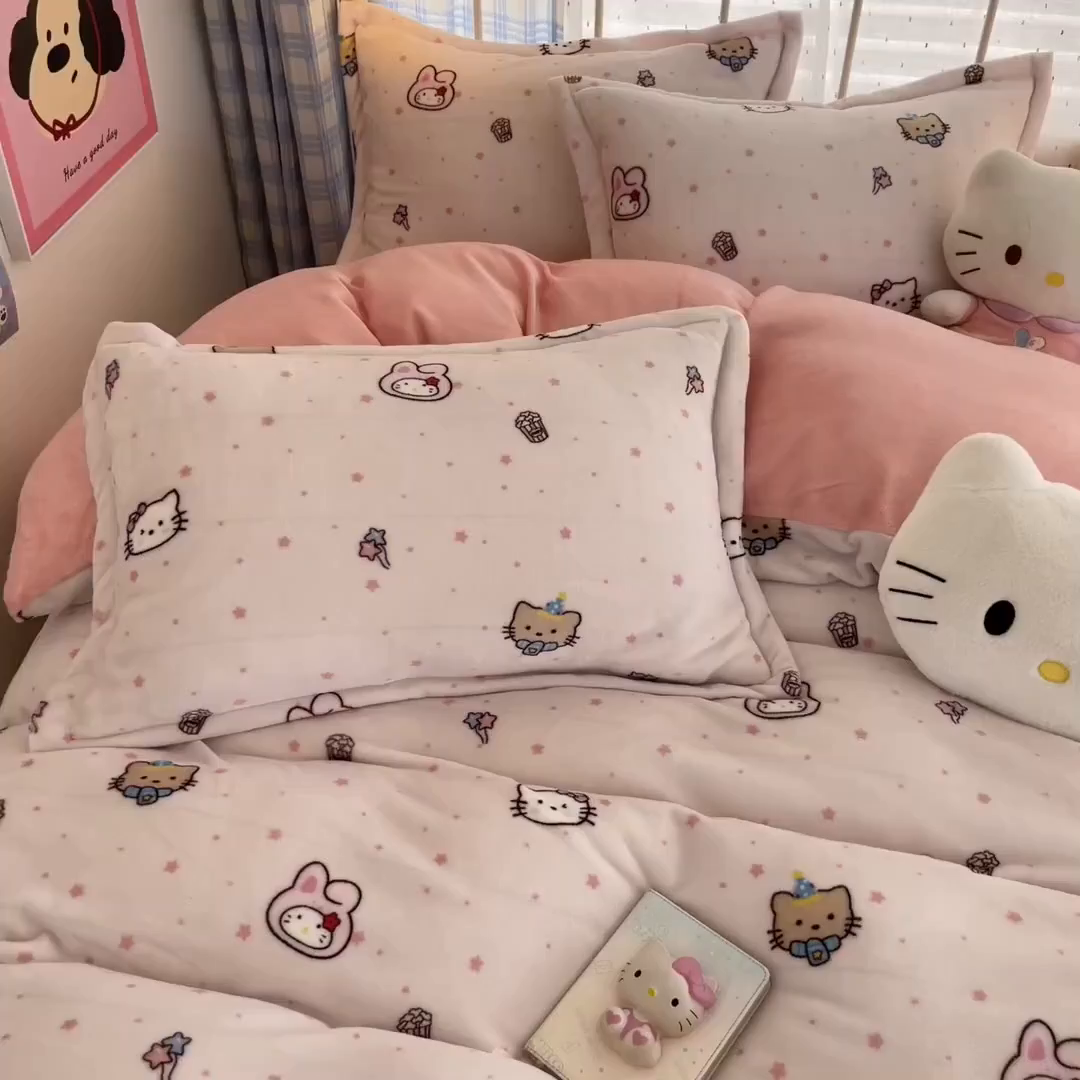91家纺网 家纺一手货源 找家纺 川悦生活 2025新款加厚牛奶绒印花四件套 奶朵小猫