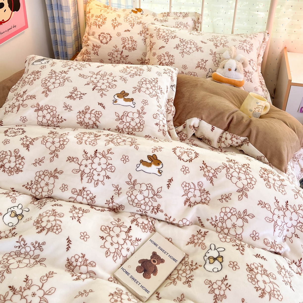 91家纺网 家纺一手货源 找家纺 川悦生活 2025新款加厚牛奶绒印花四件套 茶甜花兔
