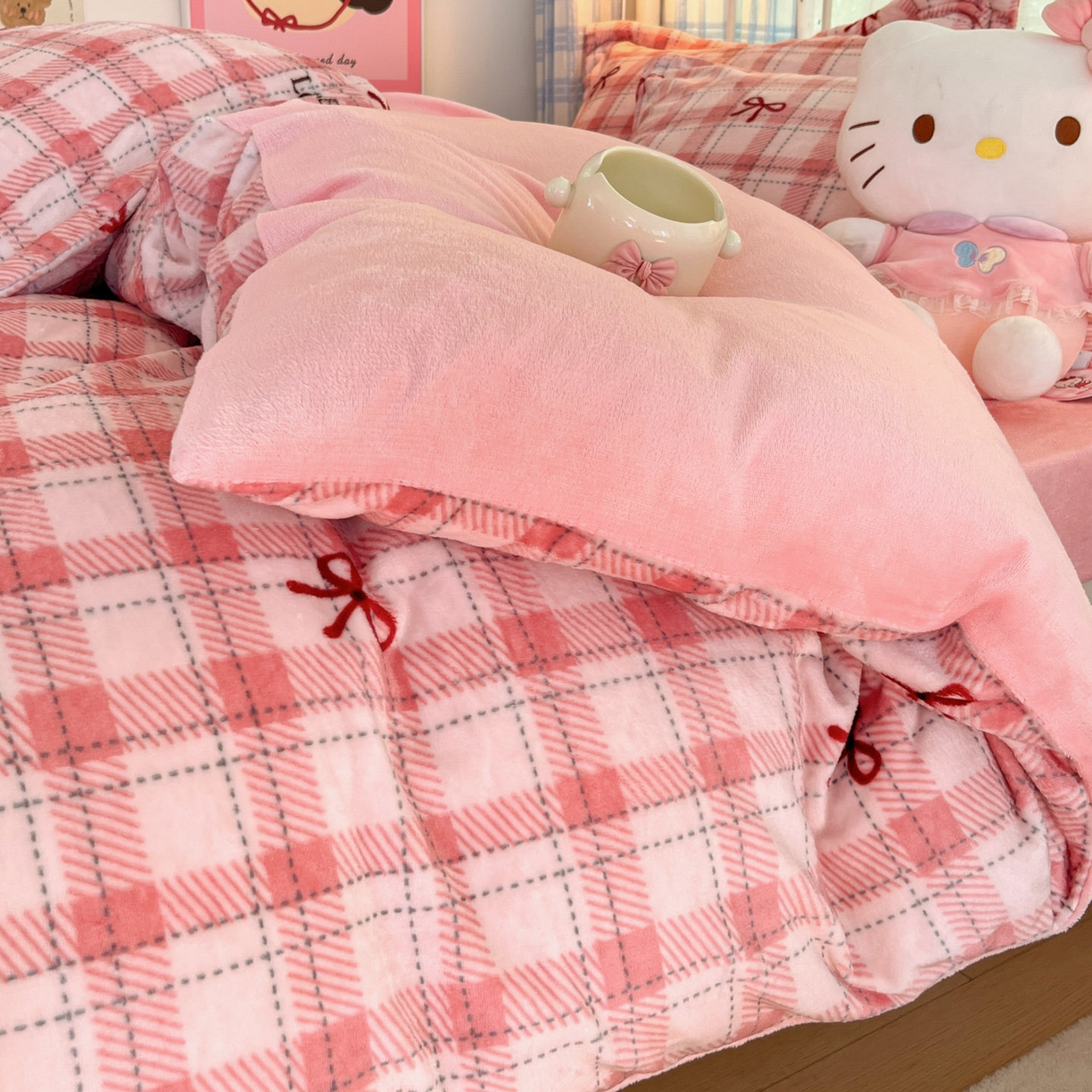 91家纺网 家纺一手货源 找家纺 川悦生活 2025新款加厚牛奶绒印花四件套 茉莉小甜