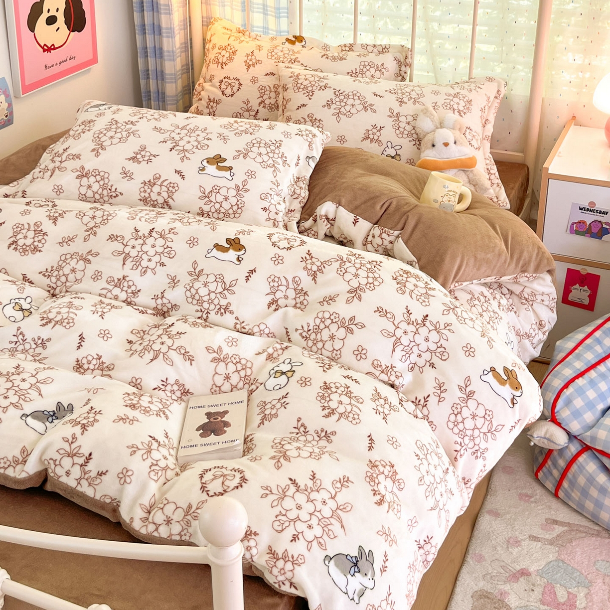 91家纺网 家纺一手货源 找家纺 川悦生活 2025新款加厚牛奶绒印花四件套 茶甜花兔