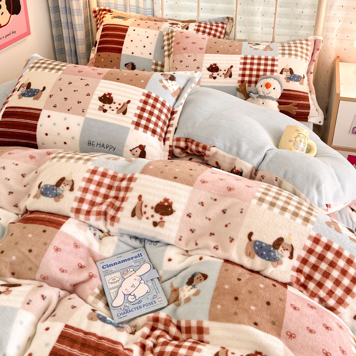 91家纺网 家纺一手货源 找家纺 川悦生活 2025新款加厚牛奶绒印花四件套 腊肠布丁