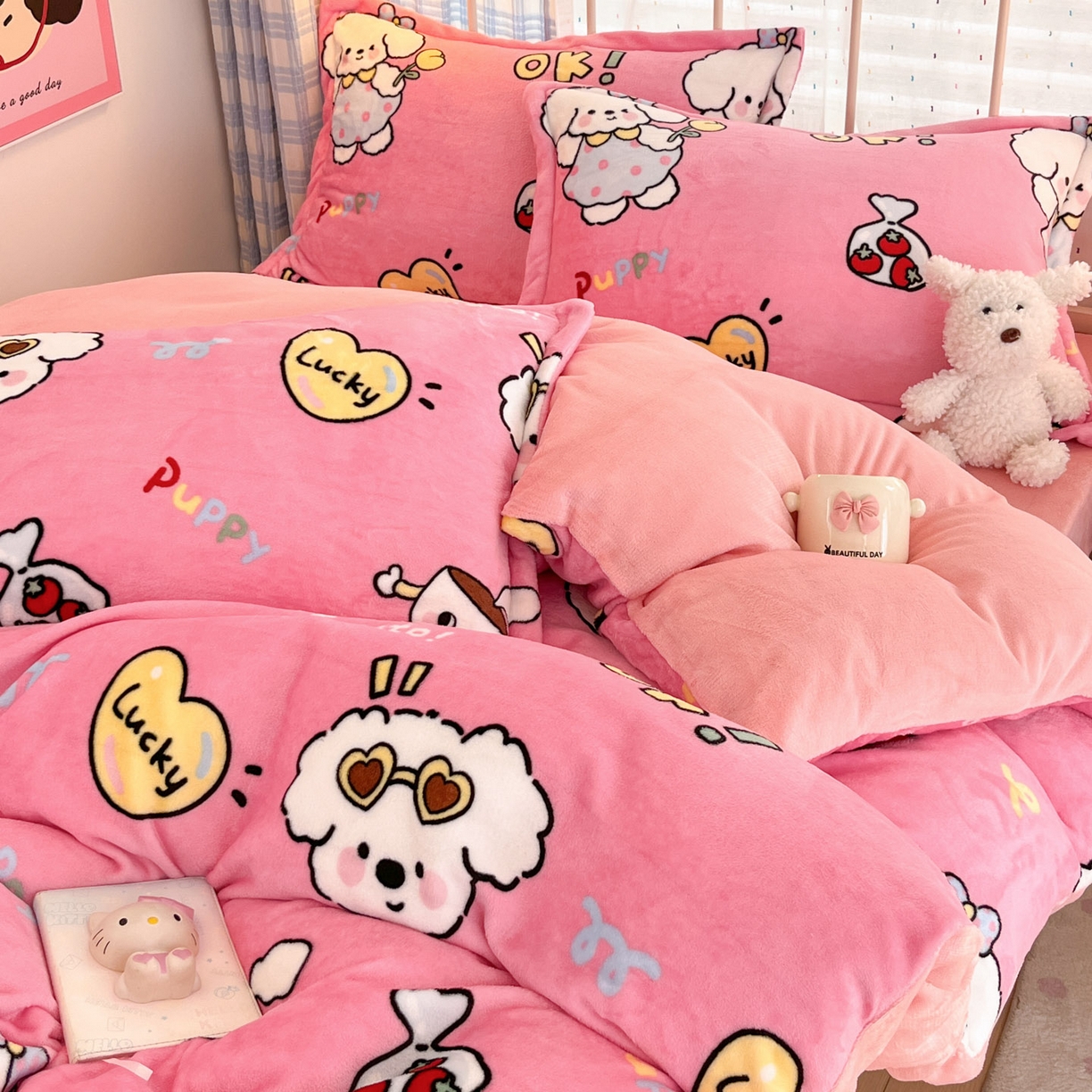 91家纺网 家纺一手货源 找家纺 川悦生活 2025新款加厚牛奶绒印花四件套 嗨皮小奶狗