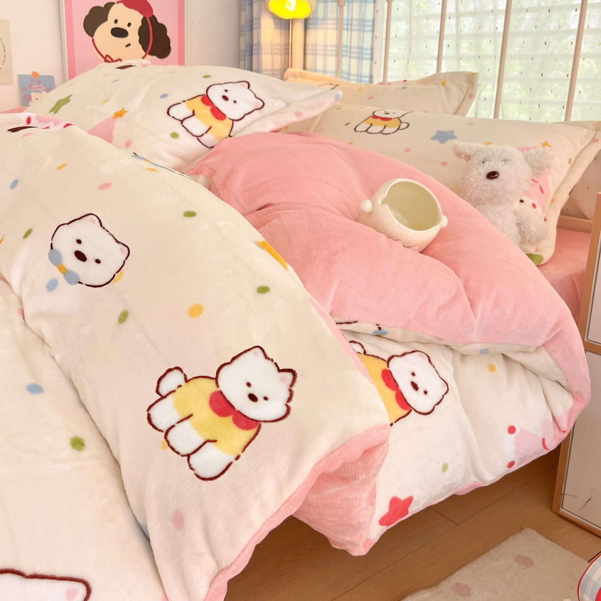 91家纺网 家纺一手货源 找家纺 川悦生活 2025新款加厚牛奶绒印花四件套 奶粉西高地