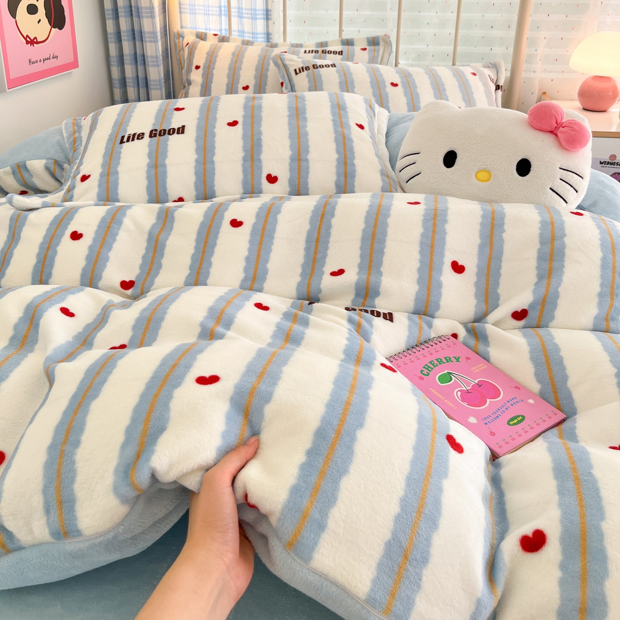 91家纺网 家纺一手货源 找家纺 川悦生活 2025新款加厚牛奶绒印花四件套 格心小屋