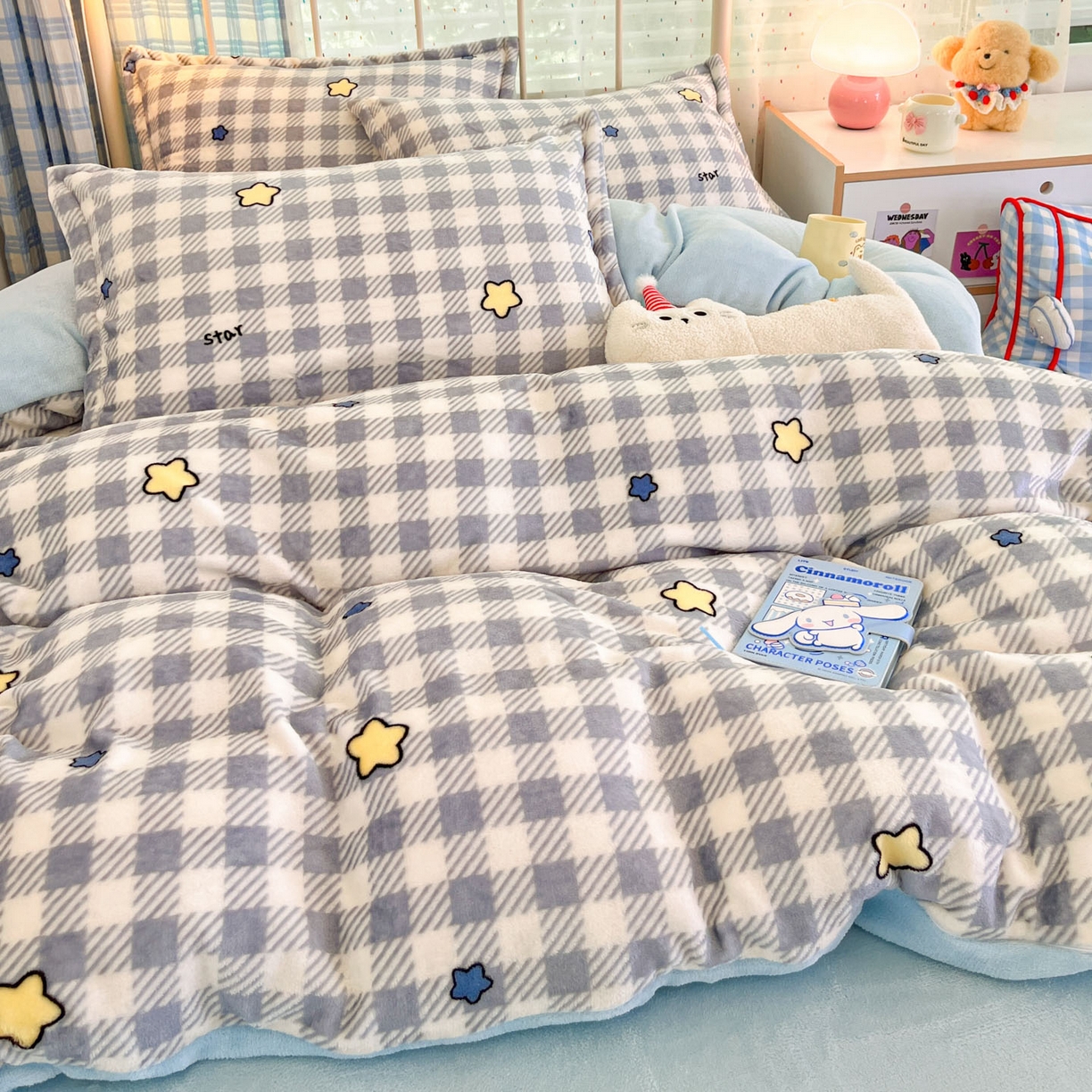 91家纺网 家纺一手货源 找家纺 川悦生活 2025新款加厚牛奶绒印花四件套 简空星号