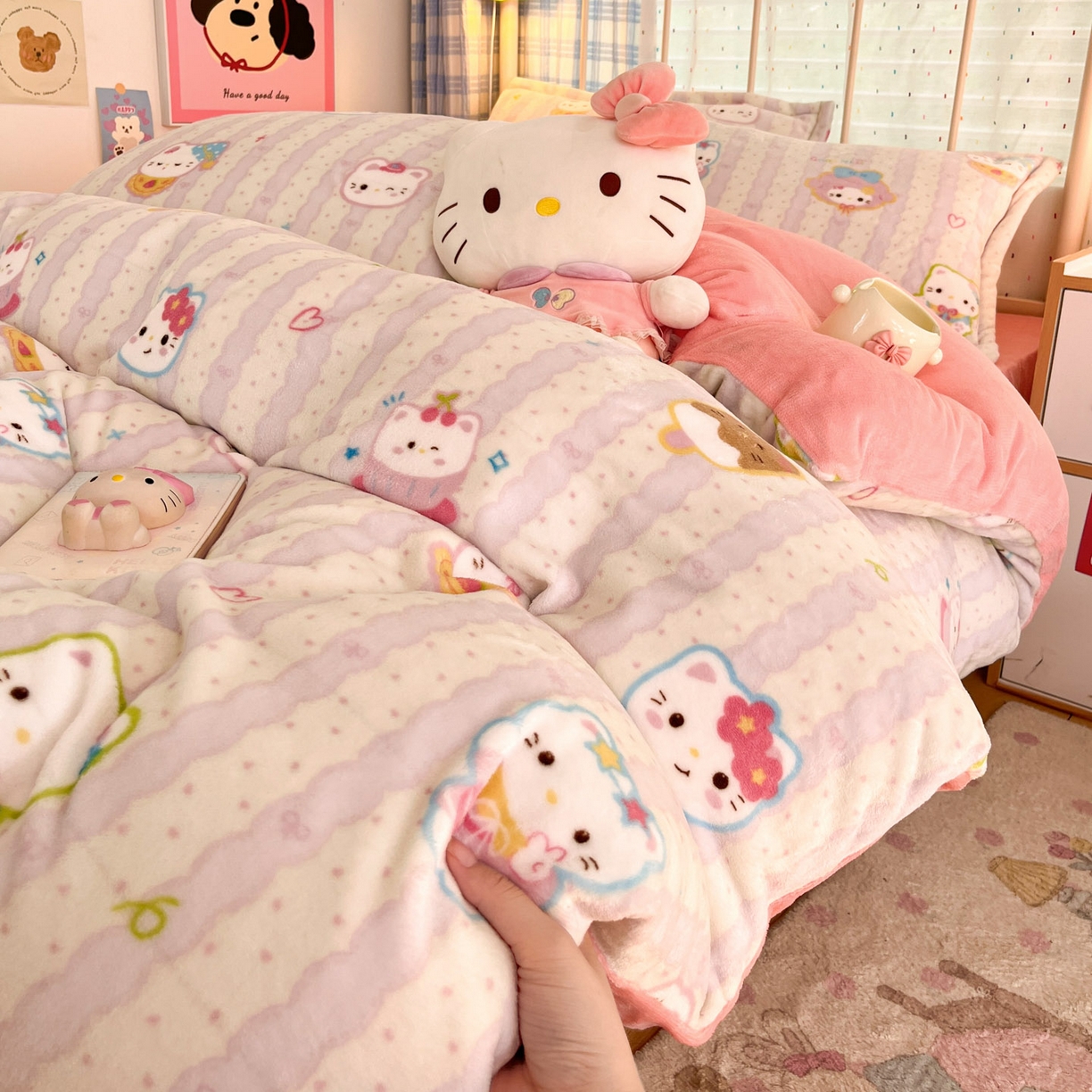 91家纺网 家纺一手货源 找家纺 川悦生活 2025新款加厚牛奶绒印花四件套 茉茉奶猫