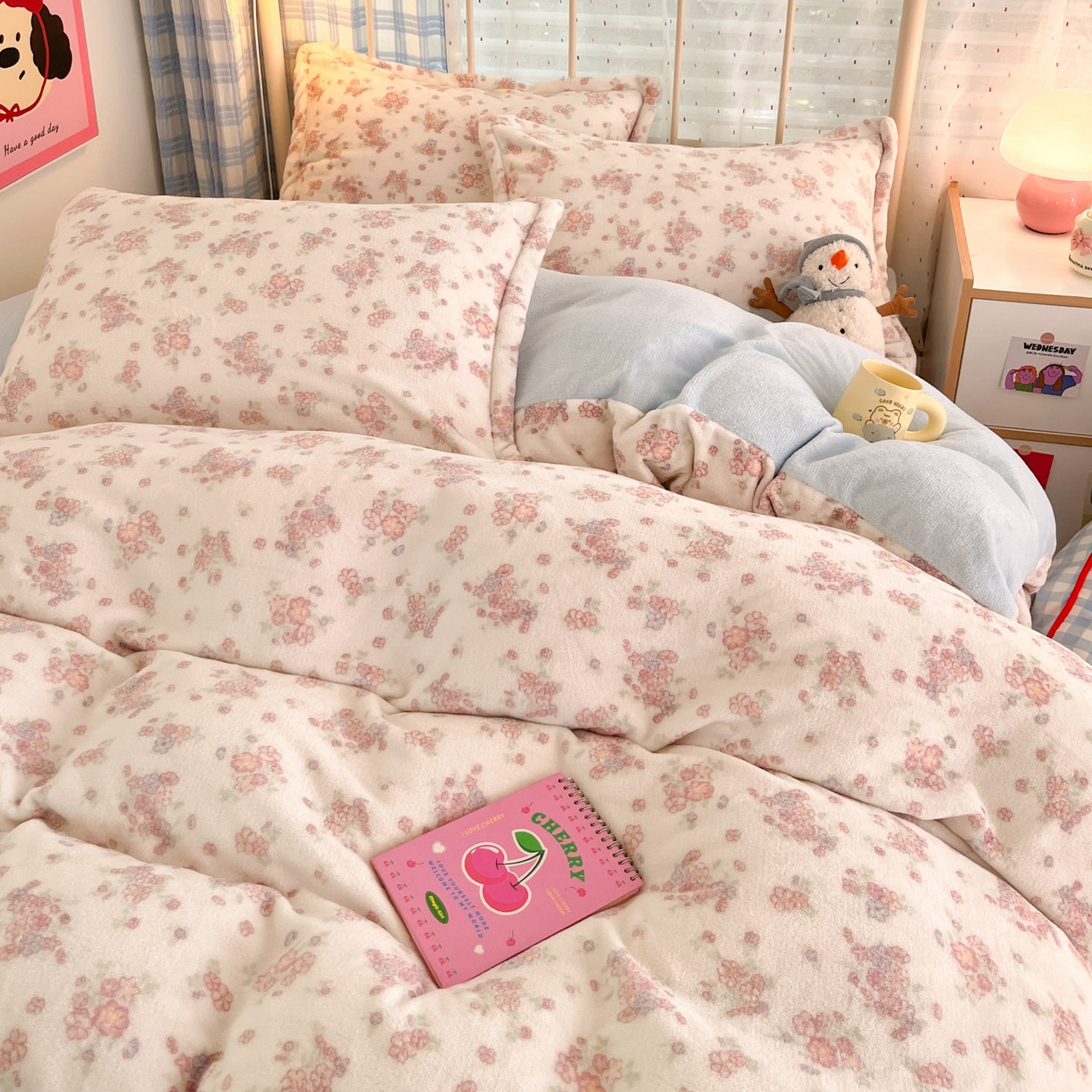 91家纺网 家纺一手货源 找家纺 川悦生活 2025新款加厚牛奶绒印花四件套 奶昔暖阳蓝