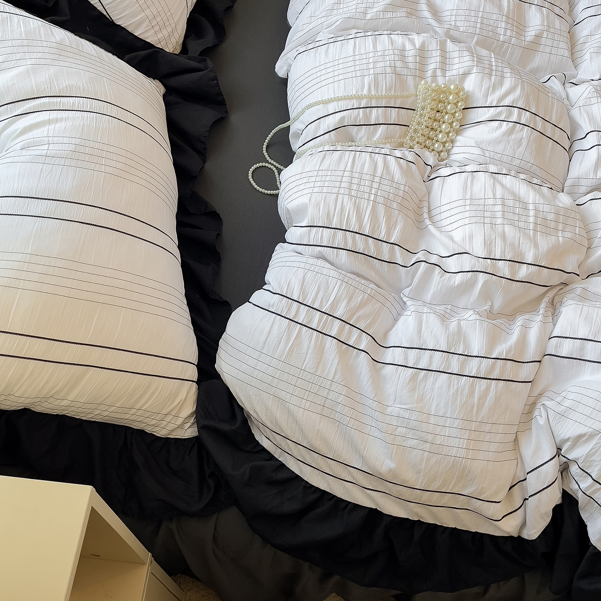 91家纺网 家纺一手货源 找家纺 优卡迪家纺馆 2025新款色织泡泡纱花边四件套 冰晶白