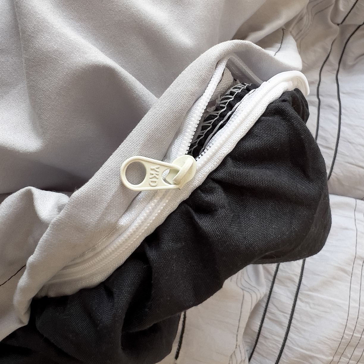 91家纺网 家纺一手货源 找家纺 优卡迪家纺馆 2025新款色织泡泡纱花边四件套 月影灰