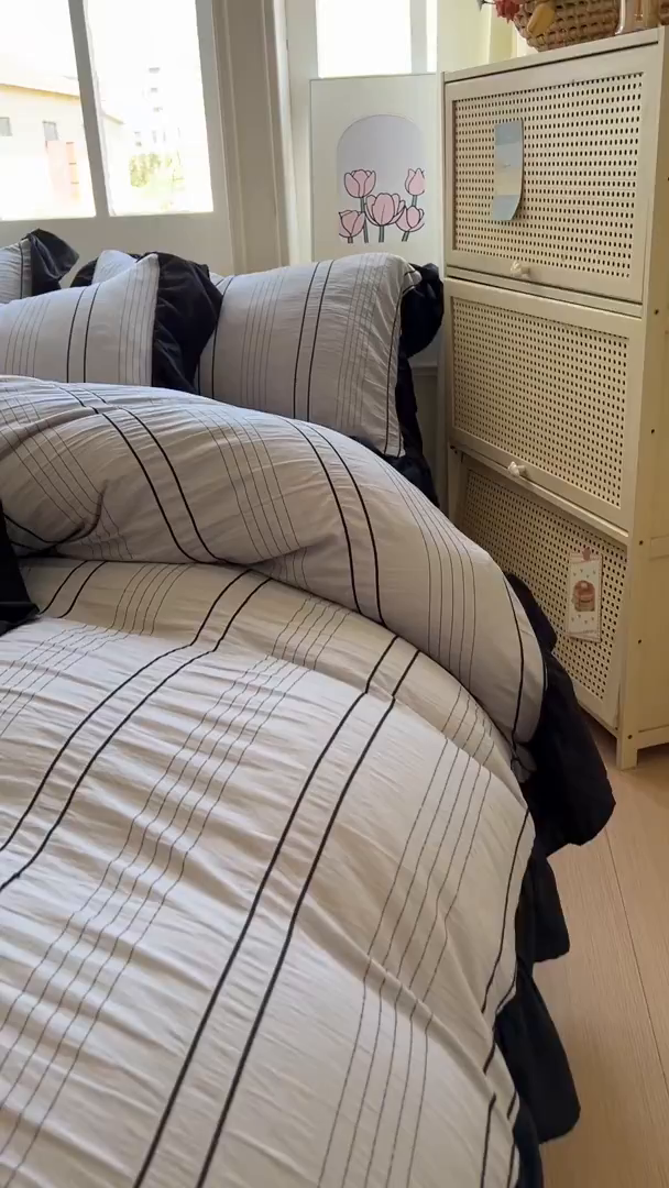 91家纺网 家纺一手货源 找家纺 优卡迪家纺馆 2025新款色织泡泡纱花边四件套 月影灰