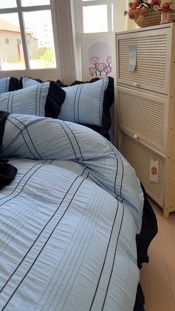 91家纺网 家纺一手货源 找家纺 优卡迪家纺馆 2025新款色织泡泡纱花边四件套 海盐蓝