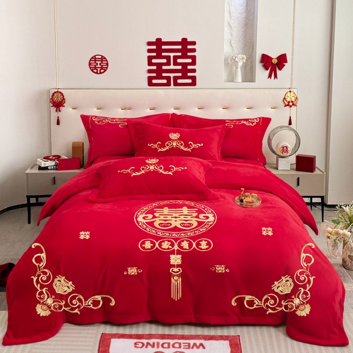 91家纺网 家纺一手货源 找家纺 （总）千禧家纺 2025新款加厚高克重全消光牛奶绒刺绣婚庆四件套