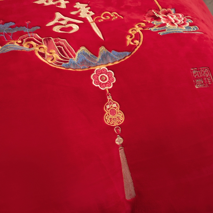 91家纺网 家纺一手货源 找家纺 （总）千禧家纺 2025新款加厚高克重全消光牛奶绒刺绣婚庆四件套