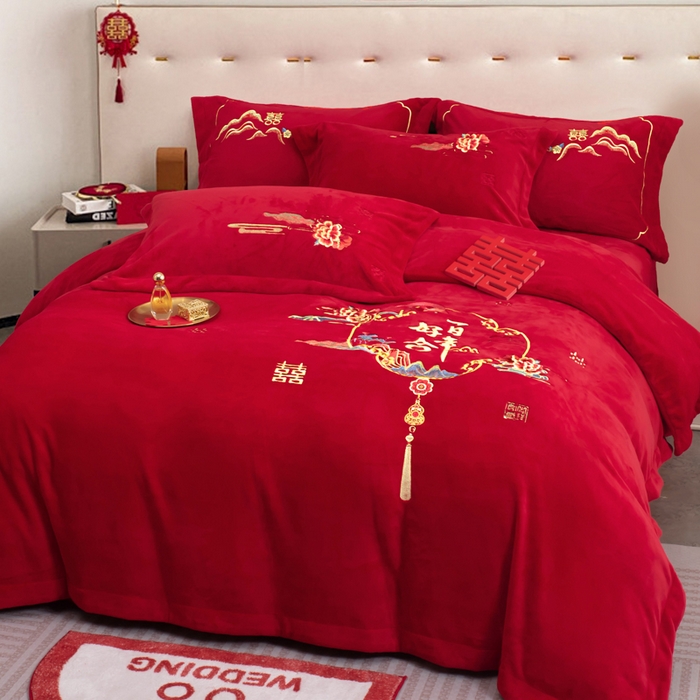 91家纺网 家纺一手货源 找家纺 （总）千禧家纺 2025新款加厚高克重全消光牛奶绒刺绣婚庆四件套