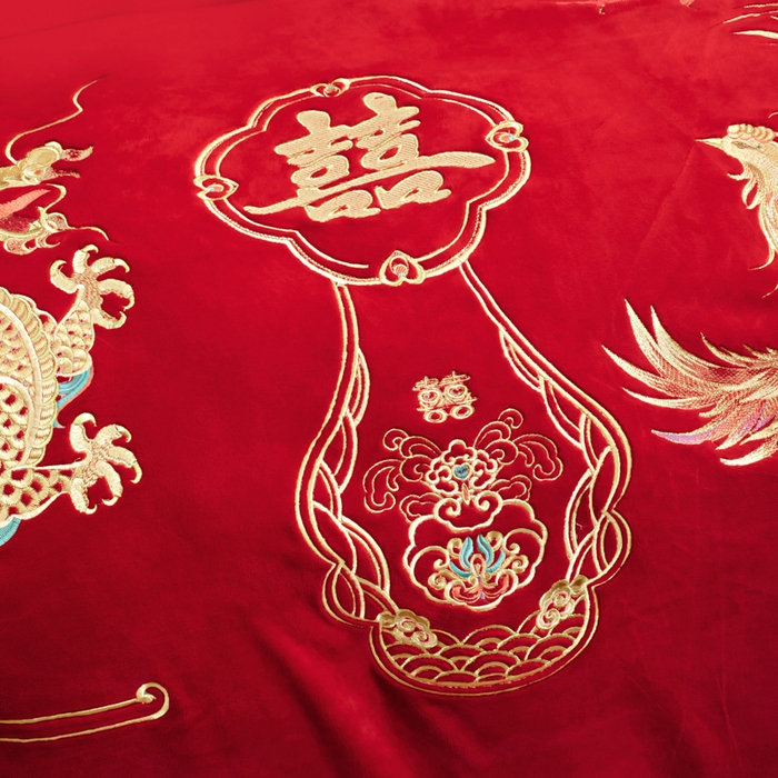 91家纺网 家纺一手货源 找家纺 千禧家纺 2025新款加厚高克重全消光牛奶绒刺绣婚庆四件套 龙凤赐福