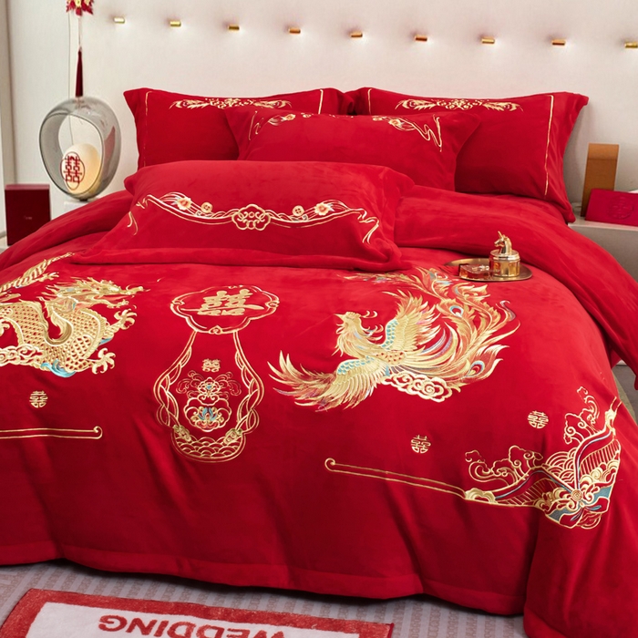 91家纺网 家纺一手货源 找家纺 千禧家纺 2025新款加厚高克重全消光牛奶绒刺绣婚庆四件套 龙凤赐福