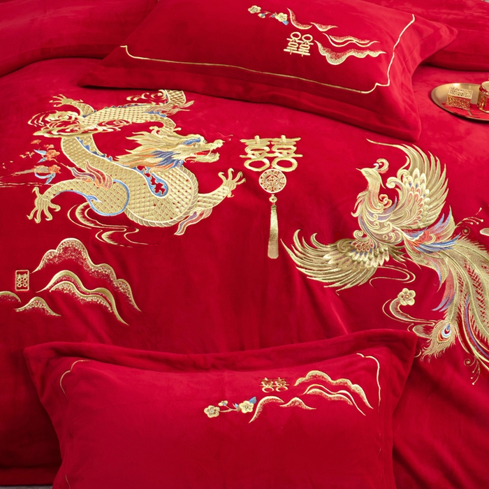 91家纺网 家纺一手货源 找家纺 千禧家纺 2025新款加厚高克重全消光牛奶绒刺绣婚庆四件套 龙吟凤舞