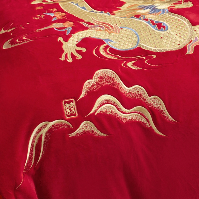 91家纺网 家纺一手货源 找家纺 千禧家纺 2025新款加厚高克重全消光牛奶绒刺绣婚庆四件套 龙吟凤舞